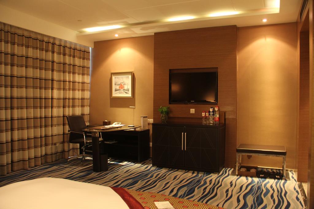 Brigh Radiance Hotel Yantai Exterior foto